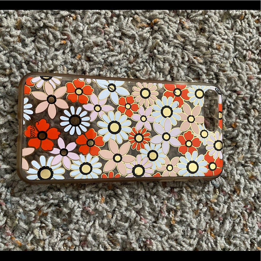 Sonia 7+ iPhone case